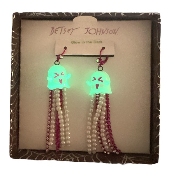 Betsey Johnson Ghost Glow in the Dark Dangle Earrings Pink White - Picture 3 of 5